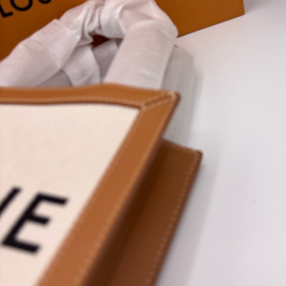 Celine Mini Vertical Caba's 2 Way - Picture 2 of 7